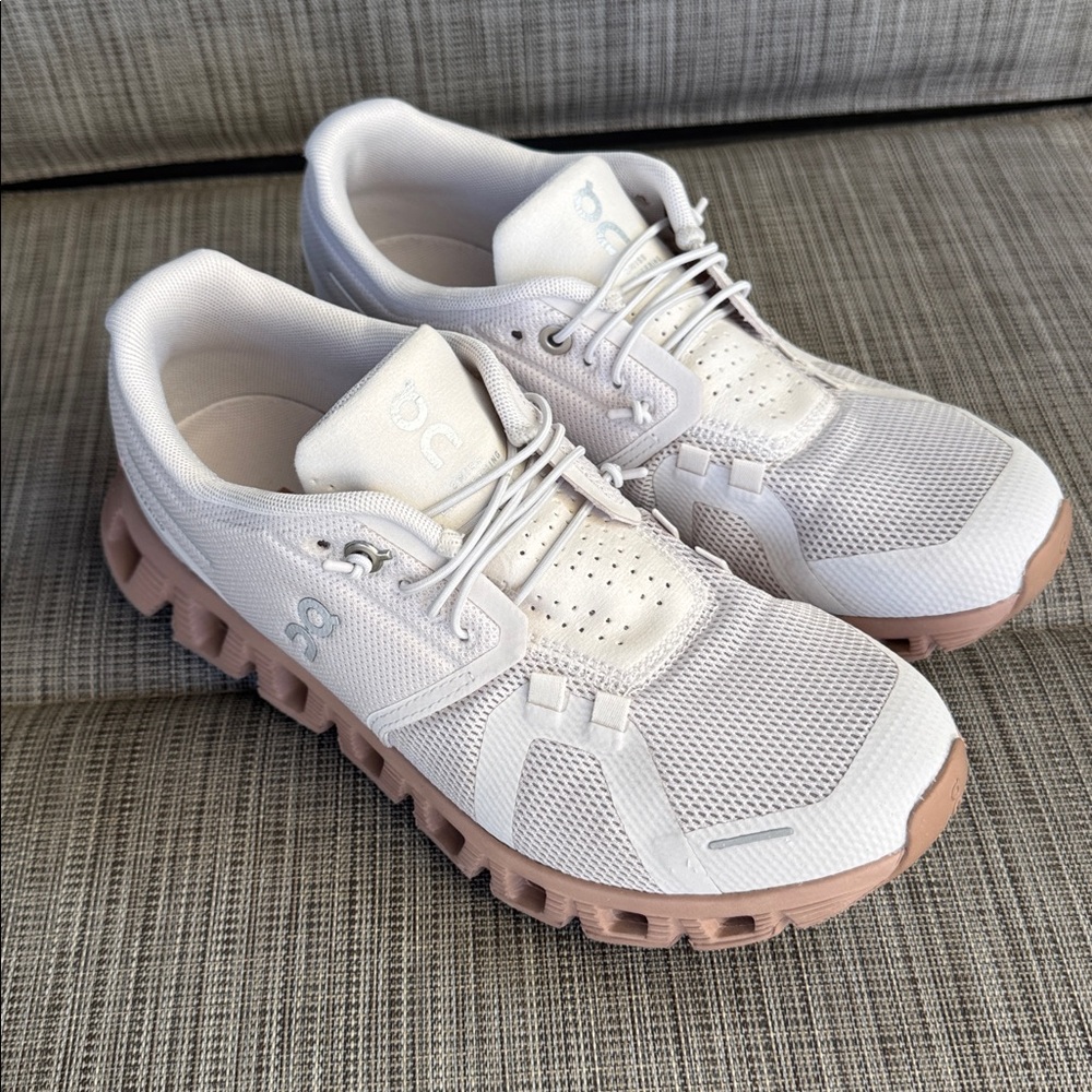On Running Women’s Cloud 5 Sand Rosebrown EUR 38 US 7